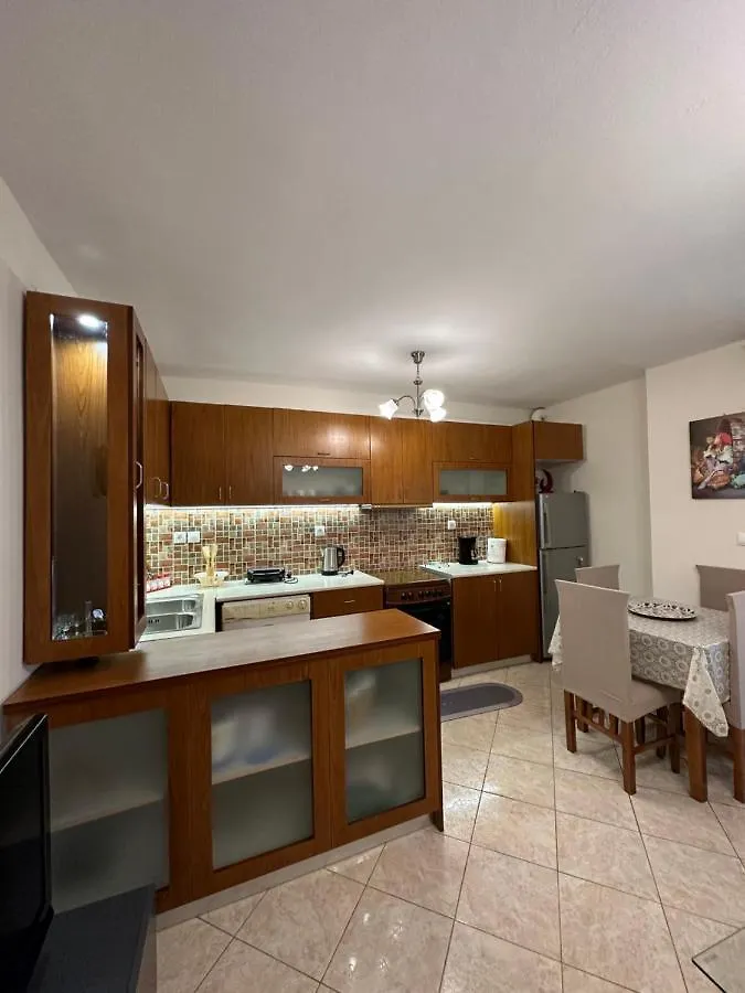 B&S Saranda Apartment