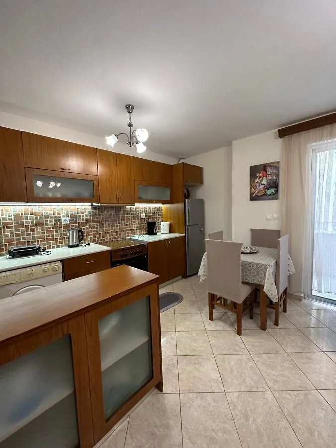 B&S Saranda Apartment