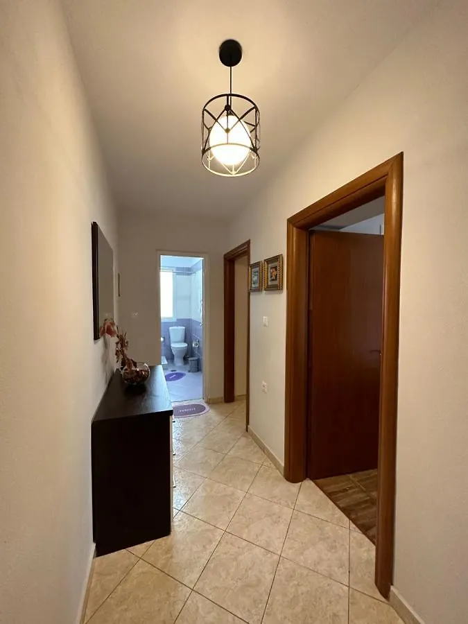 B&S Saranda Apartment