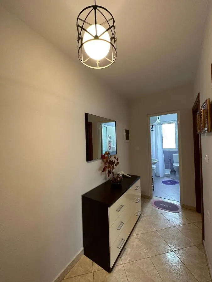 B&S Saranda Apartment