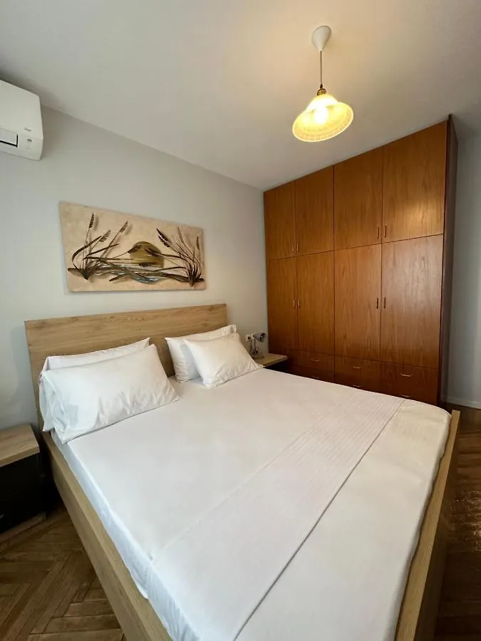 B&S Saranda Apartment